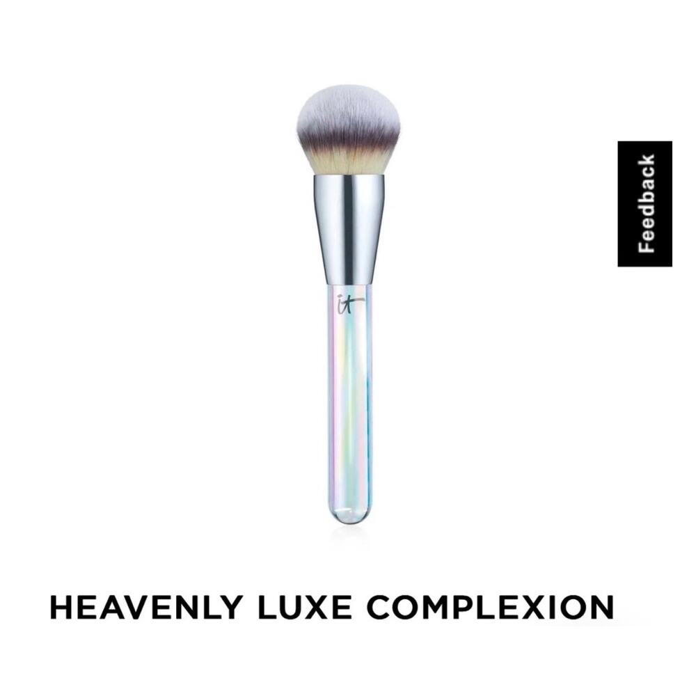 It Cosmetics Complexion Perfection Foundation Globe Brush NWT